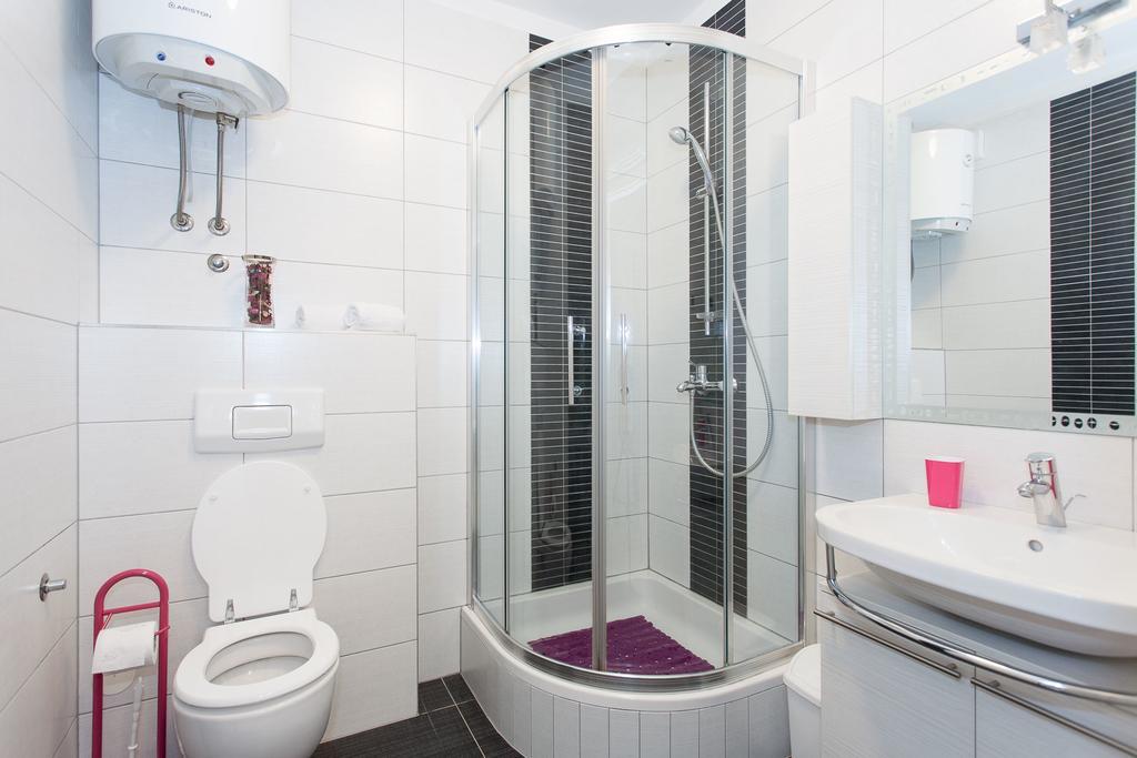 Near Beach Apartment Reno With Private Parking Split Dış mekan fotoğraf