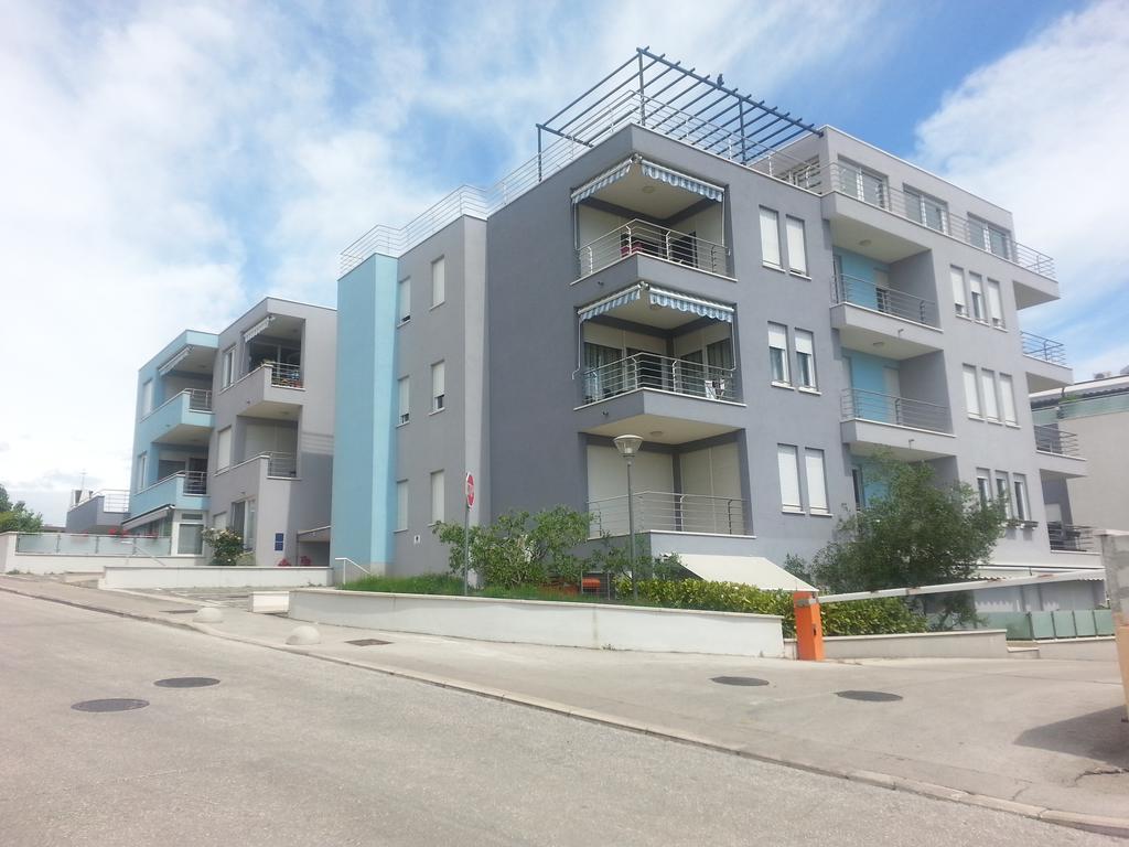 Near Beach Apartment Reno With Private Parking Split Dış mekan fotoğraf