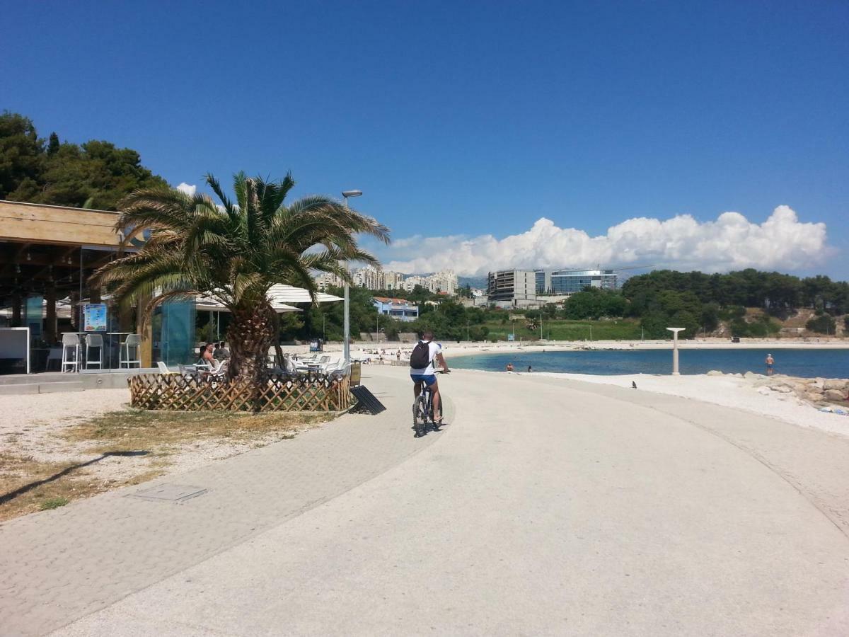 Near Beach Apartment Reno With Private Parking Split Dış mekan fotoğraf