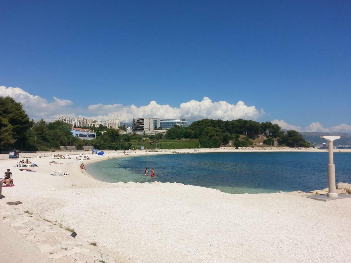Near Beach Apartment Reno With Private Parking Split Dış mekan fotoğraf