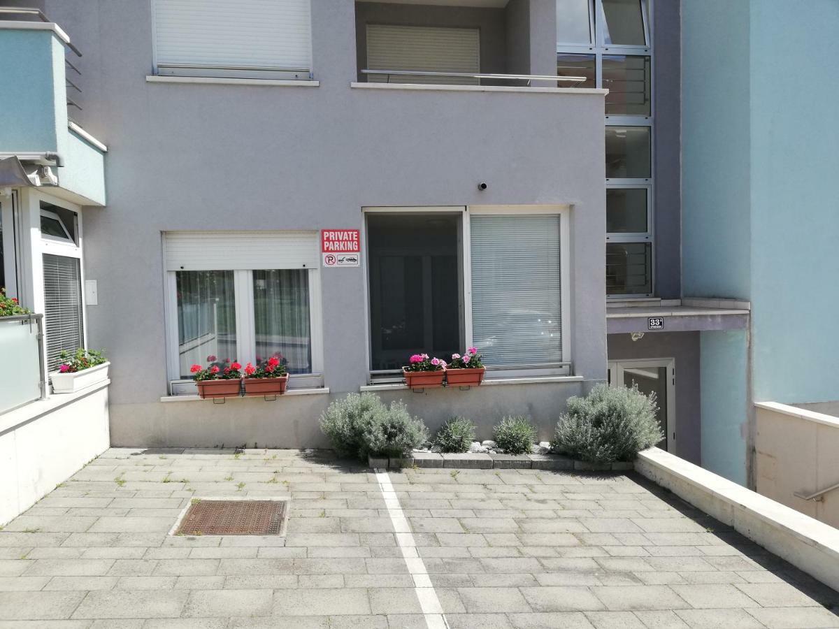 Near Beach Apartment Reno With Private Parking Split Dış mekan fotoğraf